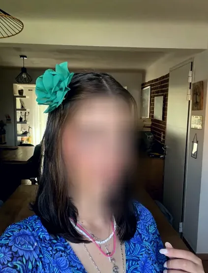 Diana, 23
