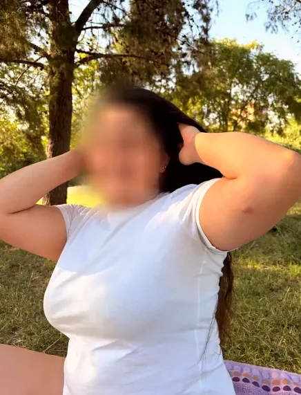 Fabienne, 23