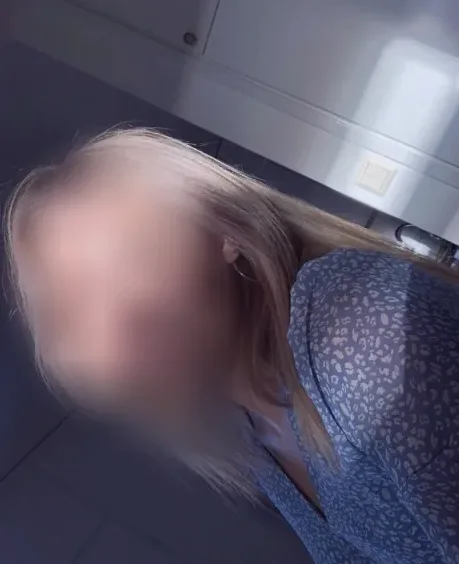 Isabell, 19