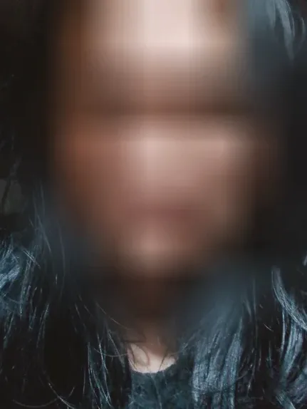 Jasmin, 32