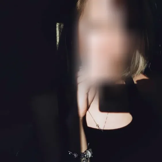 Josephine, 28