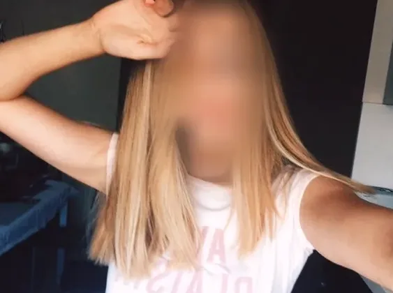 Nadja, 28